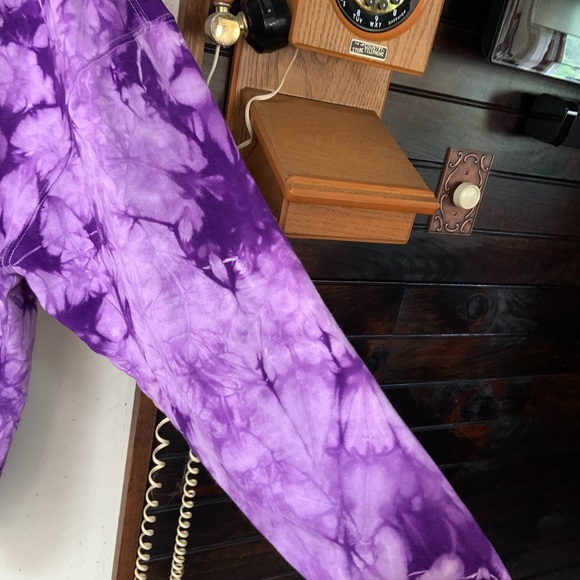 Purple Eddie Bauer sweatshirt - Picture 4 of 5